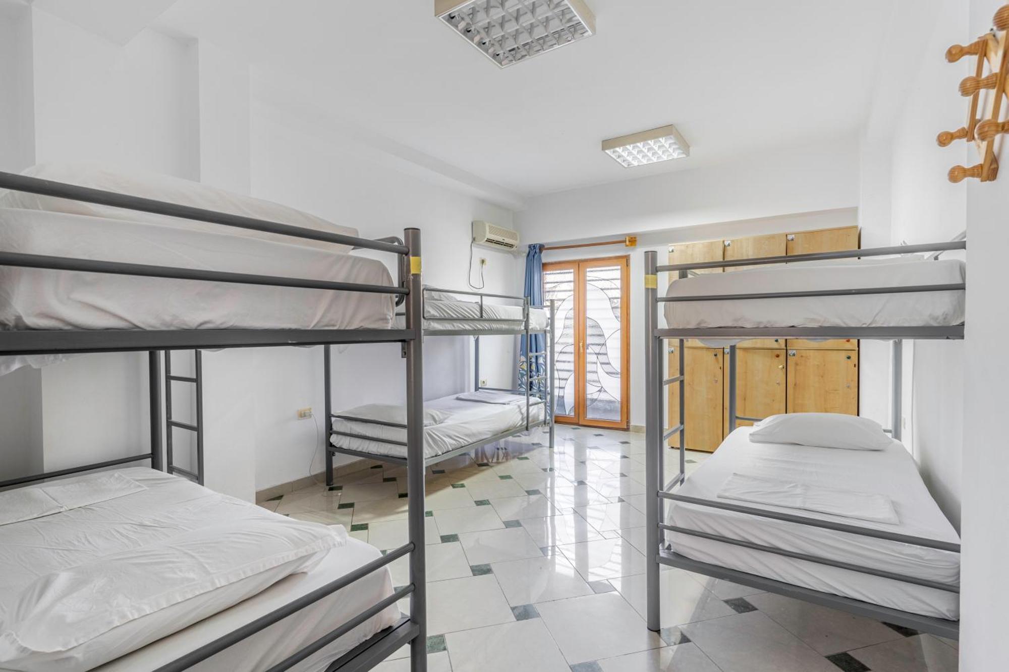 Hostel Hasta La Vista Sarande Ngoại thất bức ảnh