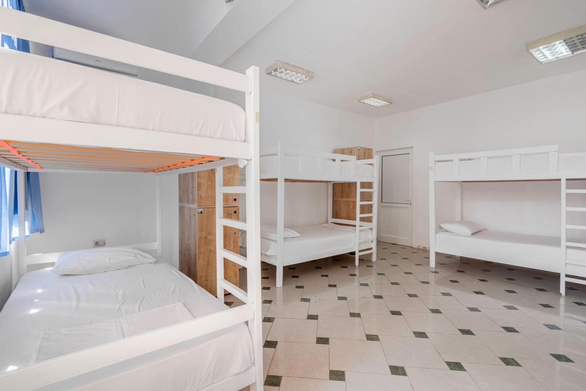 Hostel Hasta La Vista Sarande Ngoại thất bức ảnh