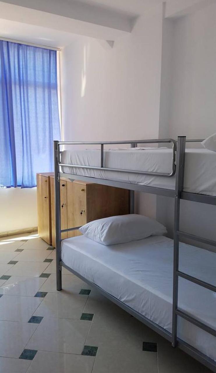 Hostel Hasta La Vista Sarande Ngoại thất bức ảnh